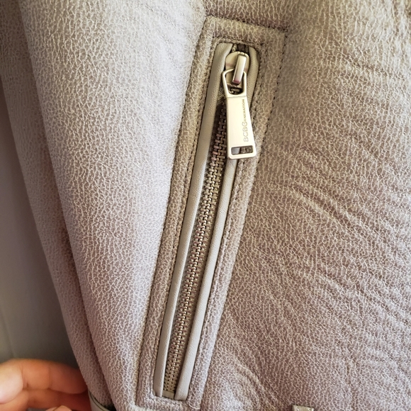 BCBG Generation Women’s Metallic Sherpha Heavyweight Faux Fur Gray Coat Small - Picture 5 of 11